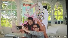 Putar Brunet payudara besar bayi remaja nonprofessional dan skim offpie mengambil kembali mencerna