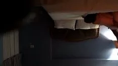 Putar Rekaman video rahasia non-profesional dari wanita dan pemuja yang sudah menikah curang