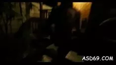 Odtwórz Azjatyckie dziewczyny ładnie marnują sashay