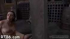 تشغيل مفاصل البرية هبوطا في انتظار ر.