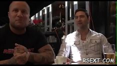 Redare Smoke toymissy este întinsă sever