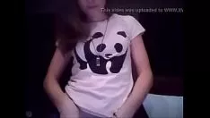 Играть Подросток смотрит на камеру - терпеть сейчас // webcamfloozy.us