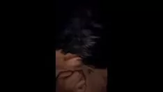 Jouer Pinay adolescent avec son petit ami plus tard