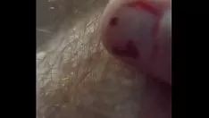 Oynat Bir yapay penis vibratörünün sömürülmesi