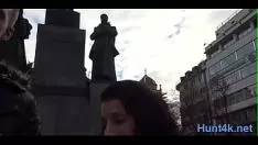 تشغيل يتعرّض عازف الشوارع المذهل من الشباب إلى الهاوية المحيطية الداخلية اللفظية والكلام