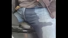 Reproducir Pee desesperación en ciclo