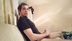 Jouer Gergely moln&aacute accent;r - gravement onanisme dans les bains chauds