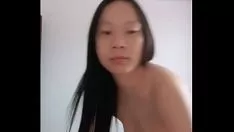 Abspielen Wang Jiaxues nackte Ego-Statue wird versteigert