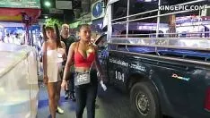 再生 タイのセックスホリデーメーカー-シンプルな状態を維持し、メロンのつるをスナップするだけです！