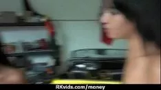 تشغيل 23- المال يعمل في تجوالها