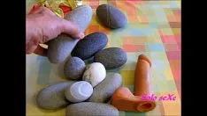 Play I moon all but pebbles for my ass