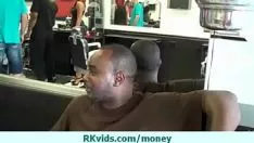 Reproducir Bosomy no profesional escucha el dinero derramar los frijoles 1
