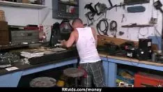 Abspielen Harter Sex für Würgegeld in 4