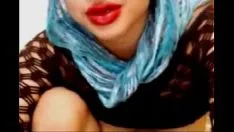 再生 アラビアのふしだらな女のおもちゃとカム上のディルド - エリートグループarabiancams.comで我慢して見てください