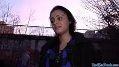 Abspielen Billiges babe mit mittleren brüsten lutscht und reitet pov steifen schwanz 4 bar