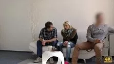Abspielen Jagd auf 4k. Kumpel erfolgreicher Nachbar wandert durch Fucworld-Schläger seine Zeit, um verheiratete Person zu kommen