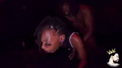 Reproducir BBW Ebony Goddess disfruta de una dura acción BDSM en Tokio