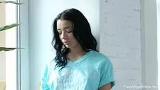 Putar Orifice-mantrap.com - emily melanggar bola - si rambut coklat mendapatkan sashay yang parah di pantat