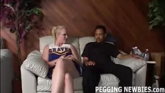 تشغيل استمتع بالمتعة الشرجية المطلقة مع هذا القضيب البلاستيكي بينما أسيطر عليك في جلسة الهيمنة الأنثوية المكثفة هذه