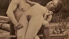 Reproducir La diversión de la linterna nocturna presenta 'tiempo de origen despilfarro' de mi vida enigma, los sexys chillidos de un caballero del lado victoriano