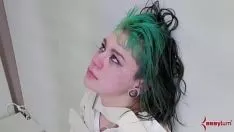 تشغيل يحصل المراهق assylum المحرج الحمار ضخ حتى