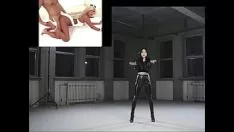 Odtwórz Chińska dziewczyna potyka się na lekkim, fantastycznym palcu z porno/pmv 10
